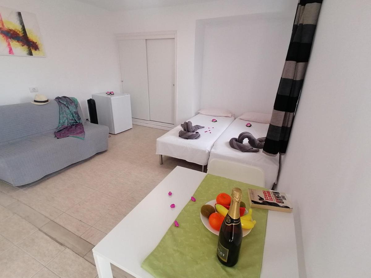 Small Studio, 50 M Front Of The Ocean & Free Wifi Playa Feñabe 外观 照片