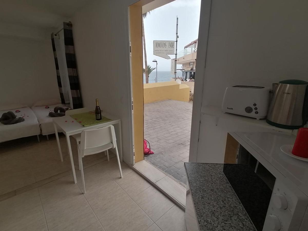 Small Studio, 50 M Front Of The Ocean & Free Wifi Playa Feñabe 外观 照片